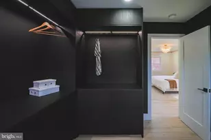 2524 Swift Run St, Vienna, VA 22180 - Photo 29