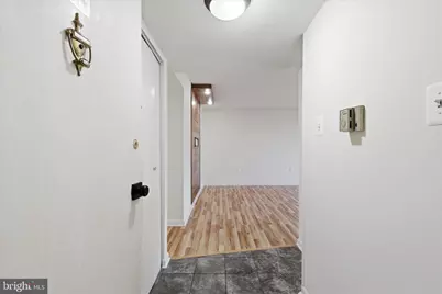 1433 Northgate Sq #11B, Reston, VA 20190 - Photo 5