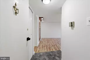 1433 Northgate Square, Reston, VA 20190 - Photo 5