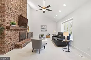 5006 Pheasant Ridge Rd, Fairfax, VA 22030 - Photo 5