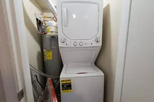 3176 Summit Square Dr, Oakton, VA 22124 - Photo 13