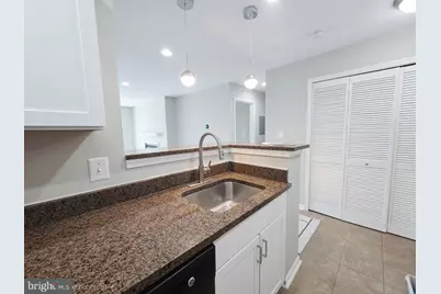 3176 Summit Square Drive #4-E4, Oakton, VA 22124 - Photo 7