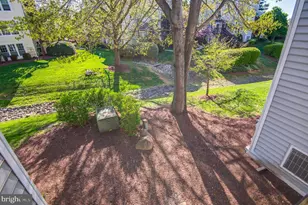 10087 Oakton Terrace Rd, Oakton, VA 22124 - Photo 33