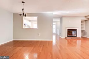 10087 Oakton Terrace Rd, Oakton, VA 22124 - Photo 15