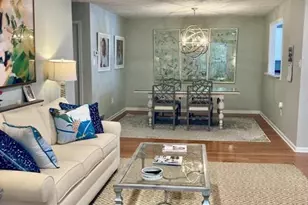 10087 Oakton Terrace Rd, Oakton, VA 22124 - Photo 3