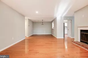 10087 Oakton Terrace Rd, Oakton, VA 22124 - Photo 5