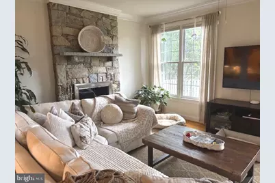 5924 Chesterbrook Road, McLean, VA 22101 - Photo 7