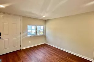 11209 Mobile Dr, Fairfax, VA 22030 - Photo 5