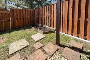 14647 Seasons Dr, Centreville, VA 20120 - Photo 29