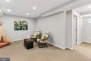 6451 Queen Anne Terrace, Falls Church, VA 22044 - Photo 37