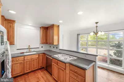 6423 Cabell Court, Springfield, VA 22150 - Photo 11
