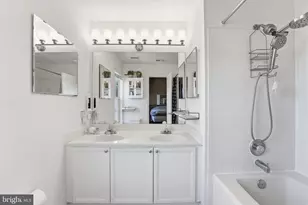 5982 Manorwood Dr, Centreville, VA 20120 - Photo 23