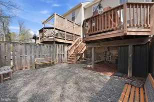 5982 Manorwood Dr, Centreville, VA 20120 - Photo 25