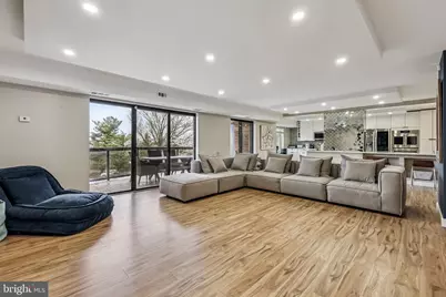 8380 Greensboro Dr #118, McLean, VA 22102 - Photo 9