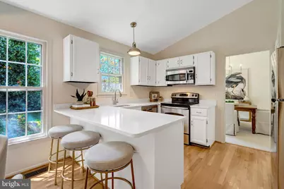 6054 Burnside Landing Drive Drive, Burke, VA 22015 - Photo 17