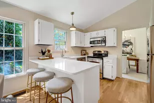 6054 Burnside Landing Dr Dr, Burke, VA 22015 - Photo 17