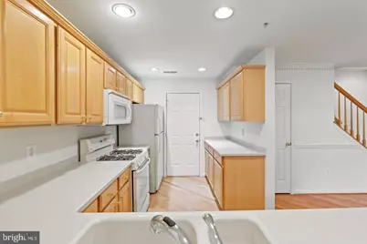 1925 Crescent Park Drive #105A, Reston, VA 20190 - Photo 7