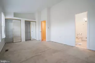 13341 Foxhole Dr, Fairfax, VA 22033 - Photo 23