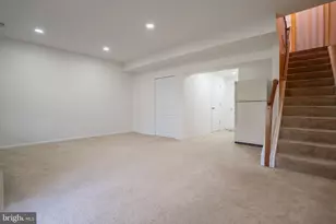 13341 Foxhole Dr, Fairfax, VA 22033 - Photo 33