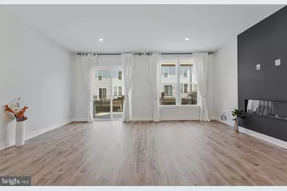 2491 Liberty Loop, Herndon, VA 20171 - Photo 9