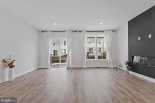 2491 Liberty Loop, Herndon, VA 20171 - Photo 9