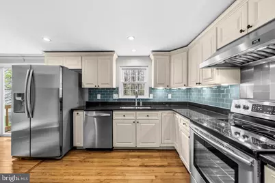 10058 Chestnut Wood Lane, Burke, VA 22015 - Photo 13