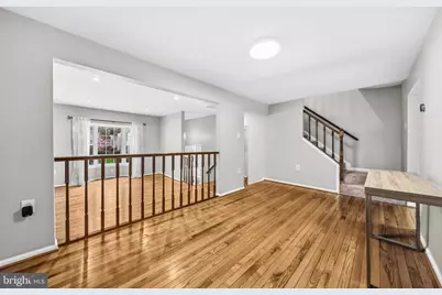 10058 Chestnut Wood Lane, Burke, VA 22015 - Photo 11