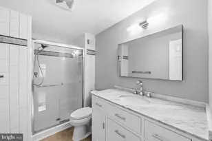 10058 Chestnut Wood Ln, Burke, VA 22015 - Photo 25