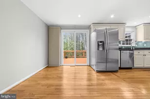 10058 Chestnut Wood Ln, Burke, VA 22015 - Photo 15