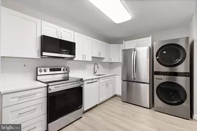 8340 Greensboro Drive #207, McLean, VA 22102 - Photo 7