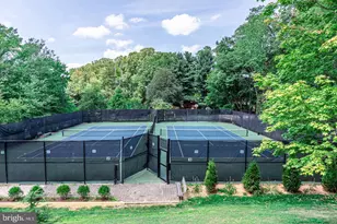 8340 Greensboro Dr, McLean, VA 22102 - Photo 35