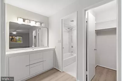 8340 Greensboro Drive #207, McLean, VA 22102 - Photo 21