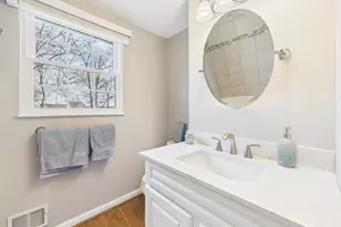 4515 Silas Hutchinson Dr, Chantilly, VA 20151 - Photo 27