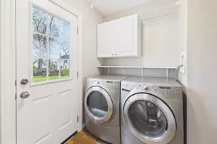 4515 Silas Hutchinson Dr, Chantilly, VA 20151 - Photo 13