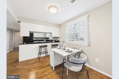 4515 Silas Hutchinson Drive, Chantilly, VA 20151 - Photo 17