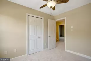 5883 Woodfield Estates Dr, Alexandria, VA 22310 - Photo 25