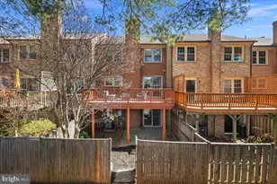 2872 Sutton Oaks Ln, Vienna, VA 22181 - Photo 59