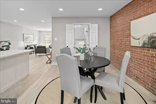 2872 Sutton Oaks Ln, Vienna, VA 22181 - Photo 13