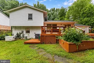 8800 Higdon Dr, Vienna, VA 22182 - Photo 57