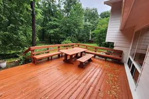 8800 Higdon Dr, Vienna, VA 22182 - Photo 47