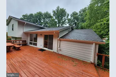 8800 Higdon Drive, Vienna, VA 22182 - Photo 17