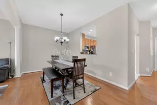 14334 Stonewater Ct, Centreville, VA 20121 - Photo 13