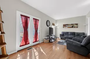14334 Stonewater Ct, Centreville, VA 20121 - Photo 19