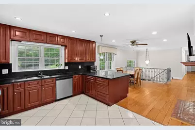 2435 Hunter Mill Road, Vienna, VA 22181 - Photo 5