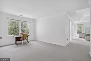 6331 Hidden Canyon Rd, Centreville, VA 20120 - Photo 25