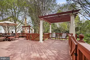6331 Hidden Canyon Rd, Centreville, VA 20120 - Photo 3