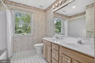 6331 Hidden Canyon Rd, Centreville, VA 20120 - Photo 39