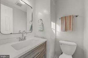 12312 Fox Lake Ct, Fairfax, VA 22033 - Photo 15