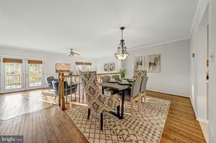 12312 Fox Lake Ct, Fairfax, VA 22033 - Photo 11