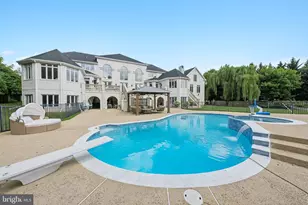 606 Brockman Ct, Great Falls, VA 22066 - Photo 5